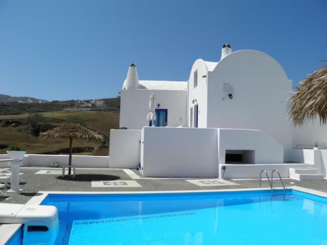 Santorini Traditional Suites Vóthon エクステリア 写真