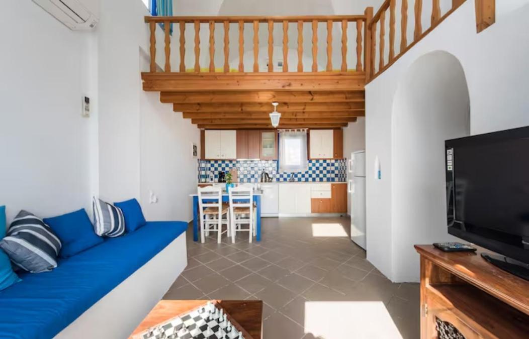 Santorini Traditional Suites Vóthon エクステリア 写真