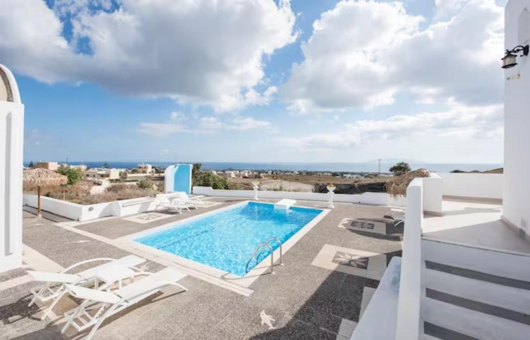 Santorini Traditional Suites Vóthon エクステリア 写真