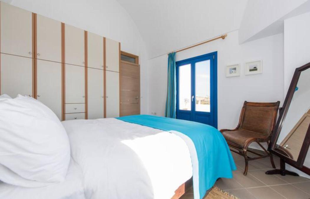 Santorini Traditional Suites Vóthon エクステリア 写真
