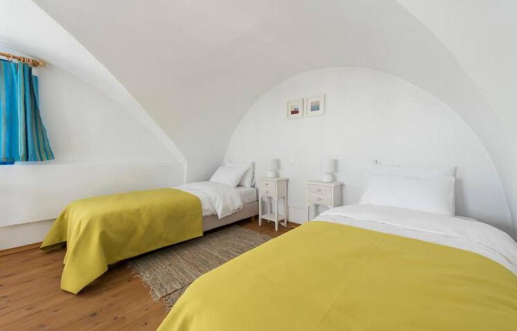 Santorini Traditional Suites Vóthon エクステリア 写真