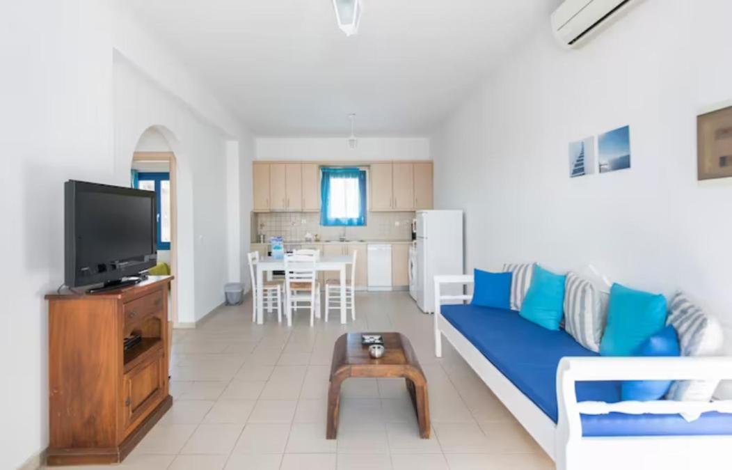 Santorini Traditional Suites Vóthon エクステリア 写真