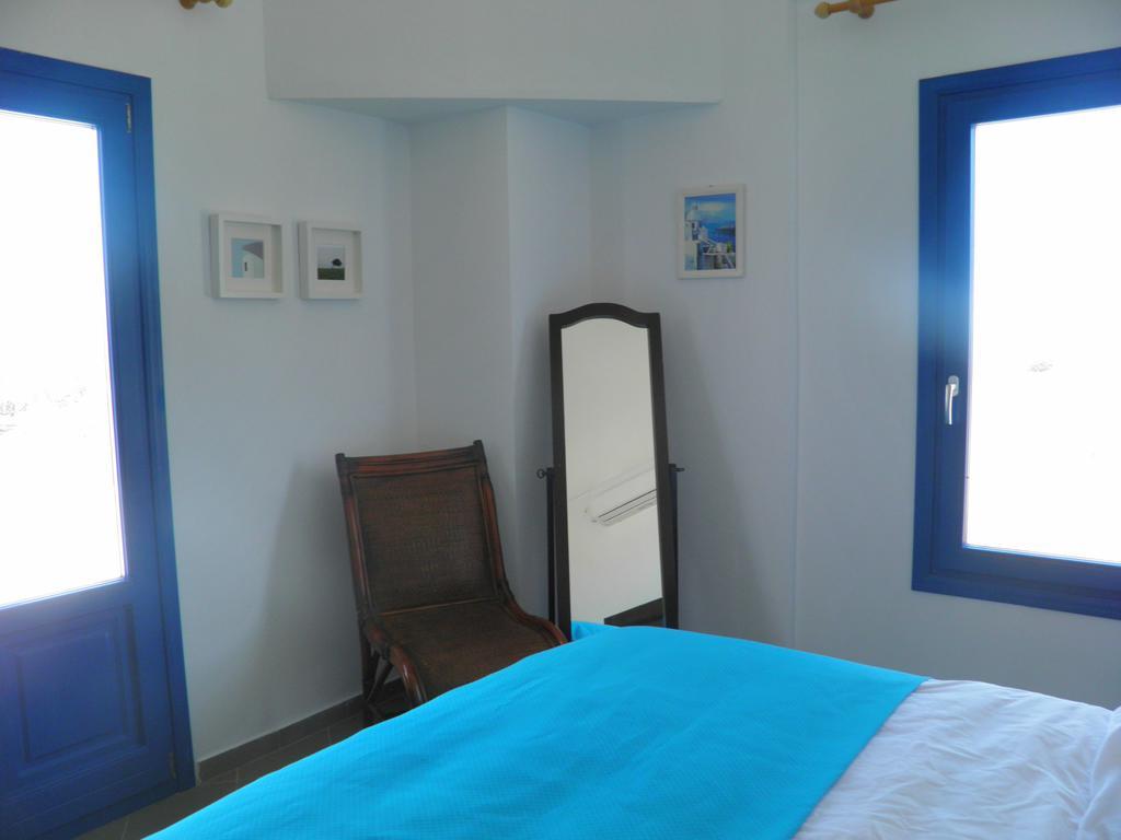 Santorini Traditional Suites Vóthon エクステリア 写真