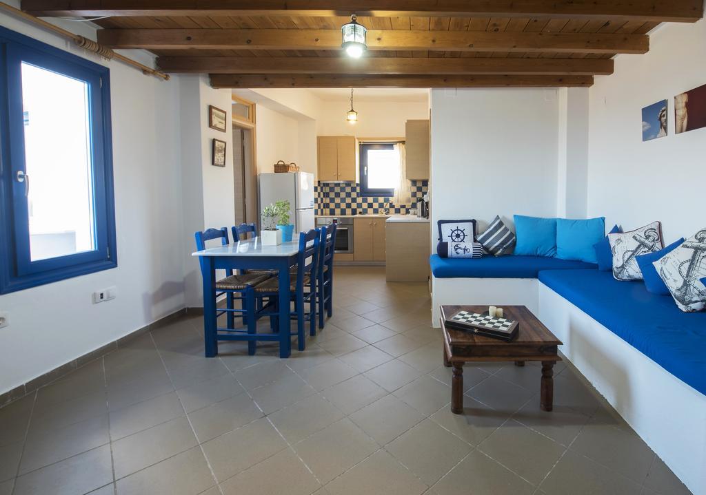 Santorini Traditional Suites Vóthon エクステリア 写真