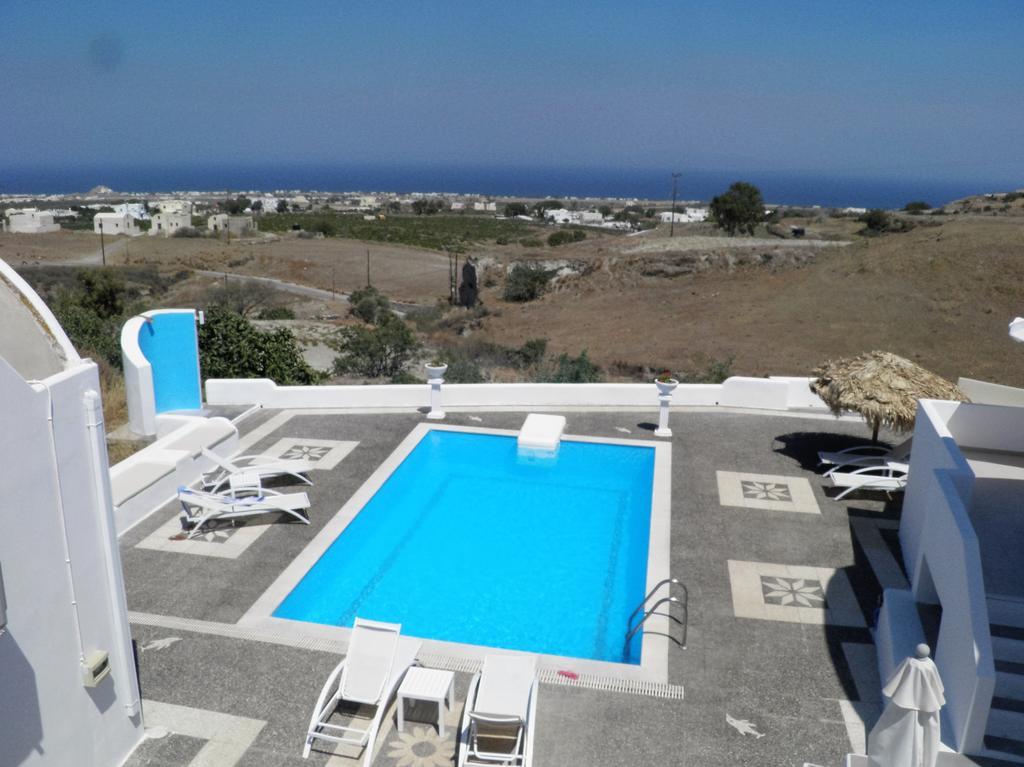 Santorini Traditional Suites Vóthon エクステリア 写真