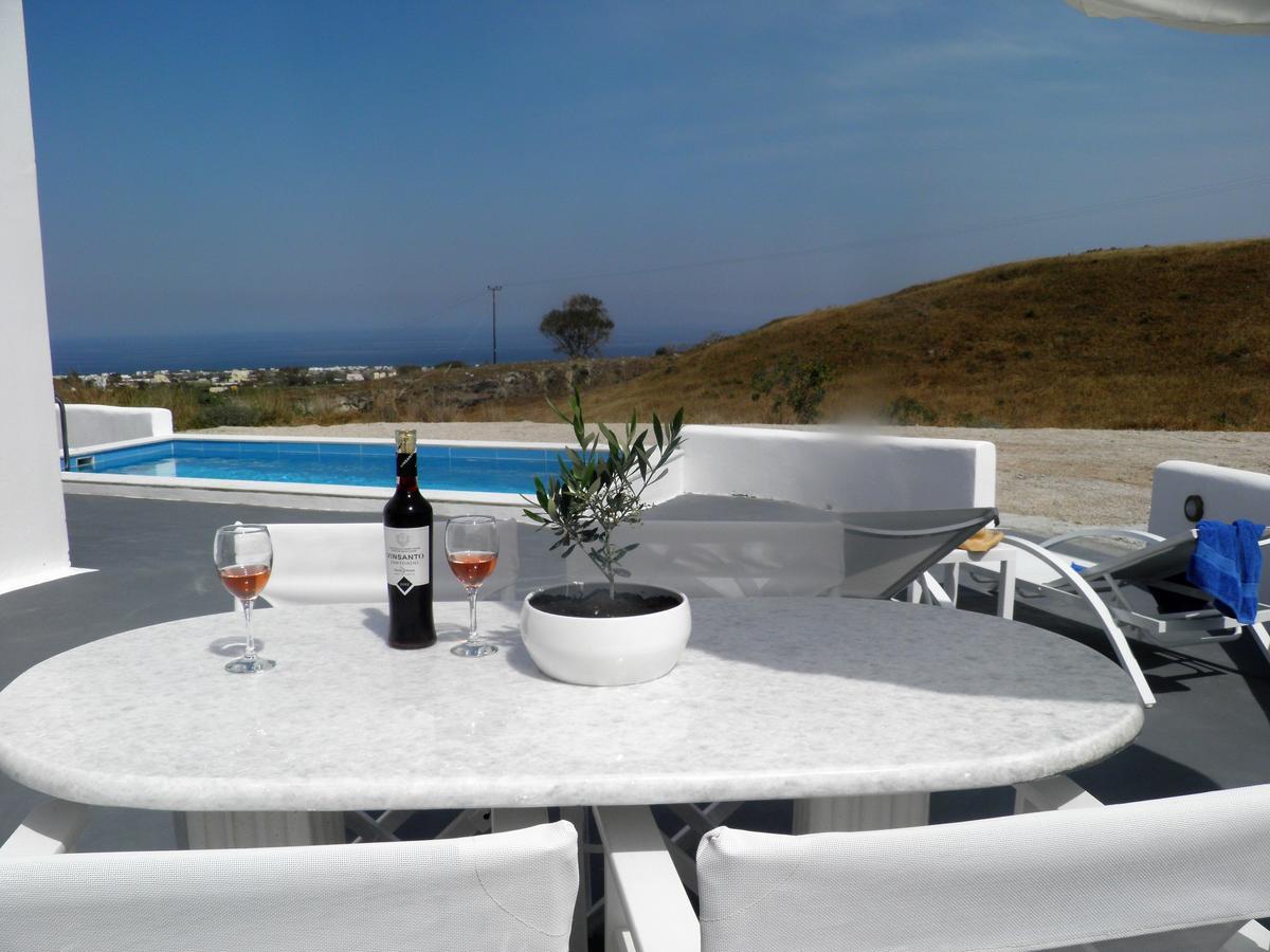 Santorini Traditional Suites Vóthon エクステリア 写真