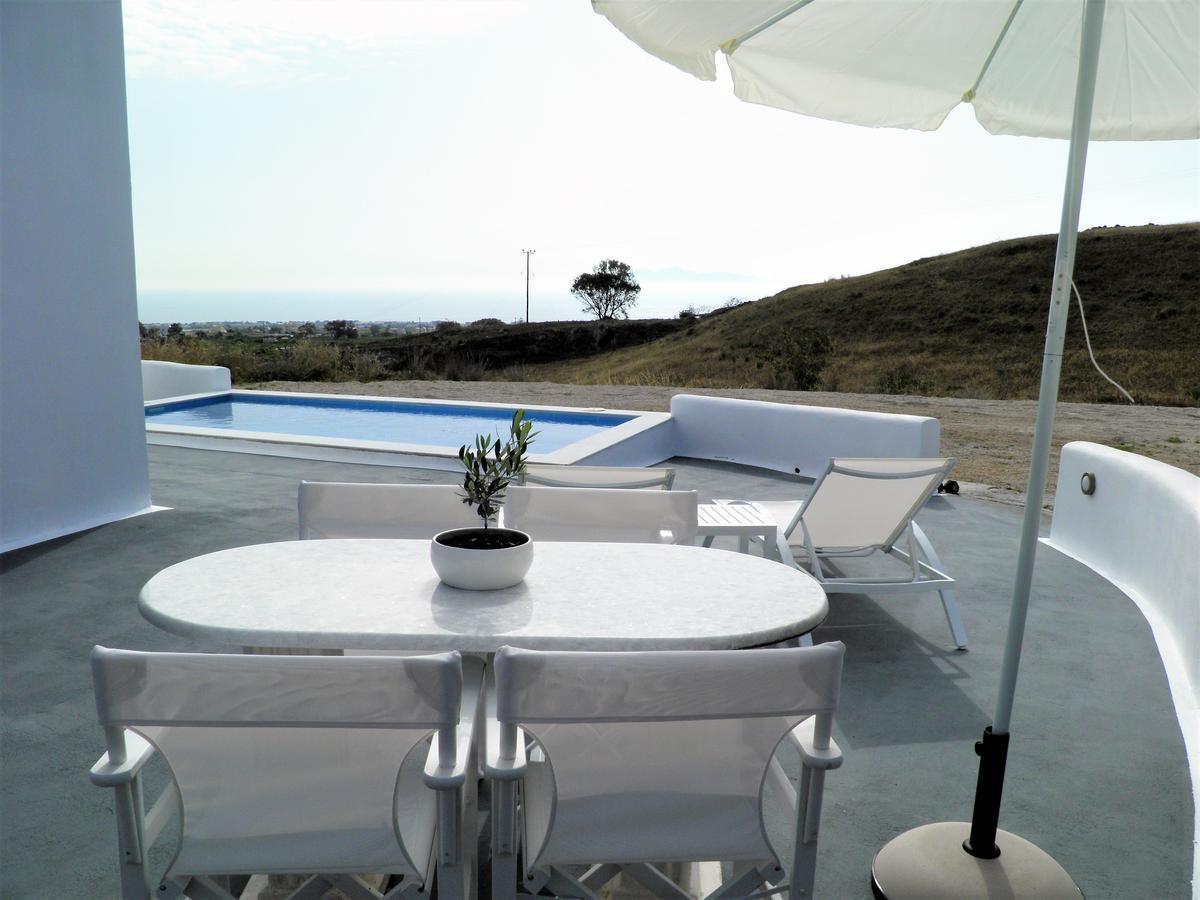 Santorini Traditional Suites Vóthon エクステリア 写真